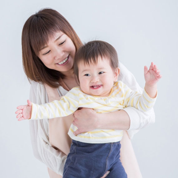 子育てママや保育士さんにコシラック